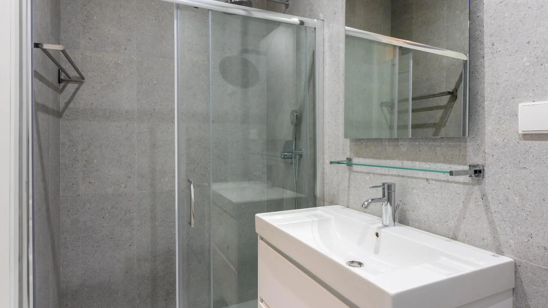 Smartr Malaga Centro Aparthotel